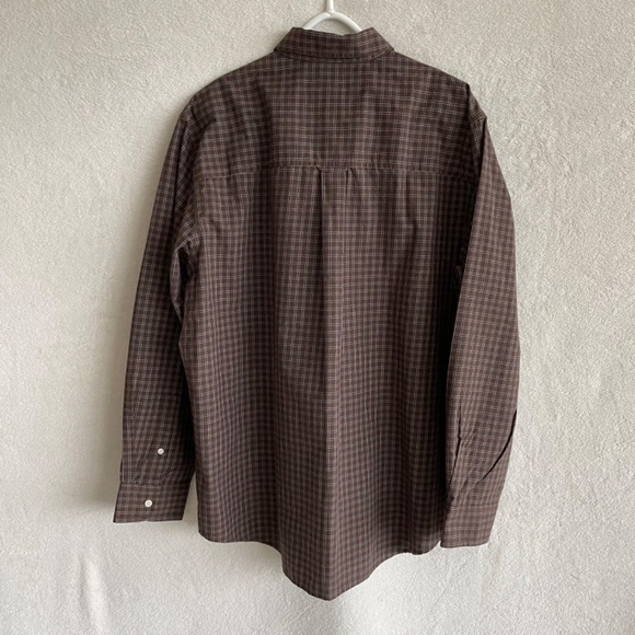 CHAPS “Easy Care” Dress Shirt. - Picture 2 of 7